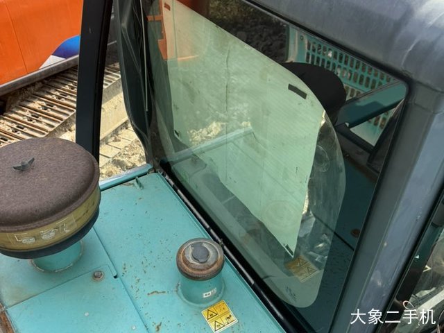徐工 XE135B 挖掘机