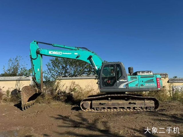 神钢 SK27SR 挖掘机