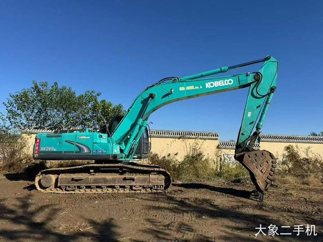 神钢 SK27SR 挖掘机