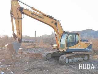 Hyundai R215-9 Excavator