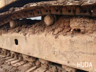 Hyundai R200-5D Excavator - 5