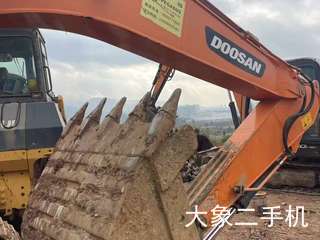 Doosan DH220-9E Excavator - 3